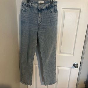 Abercrombie 90s Straight Ultra High Rise Jean Curve Love LONG